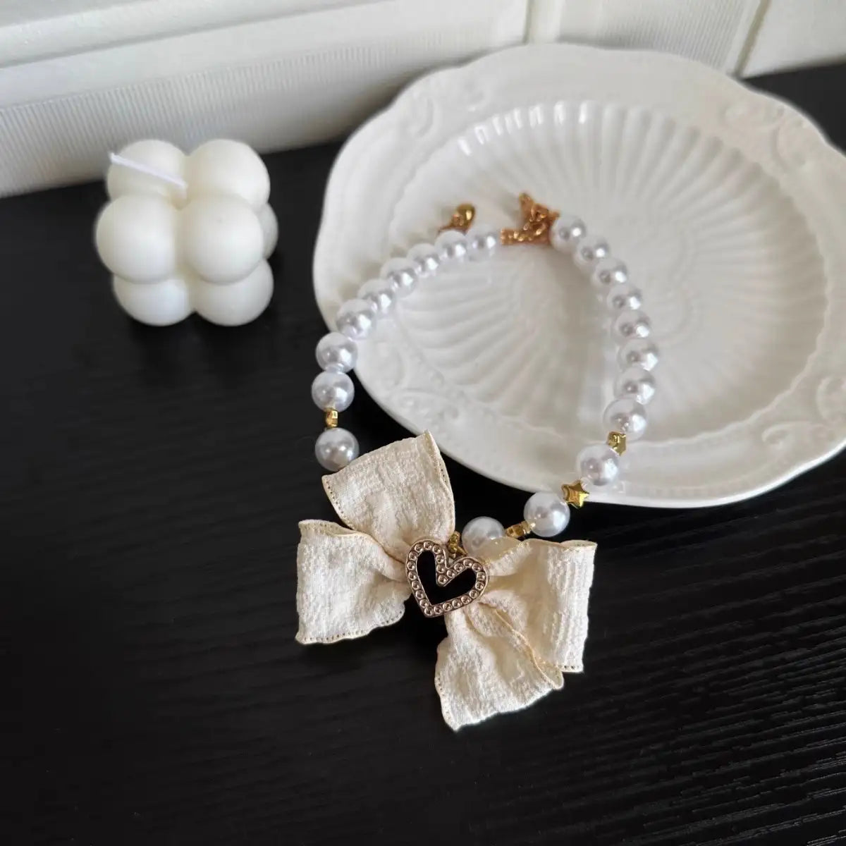 Pearl Necklace with Elegant Bow Tie for Pets