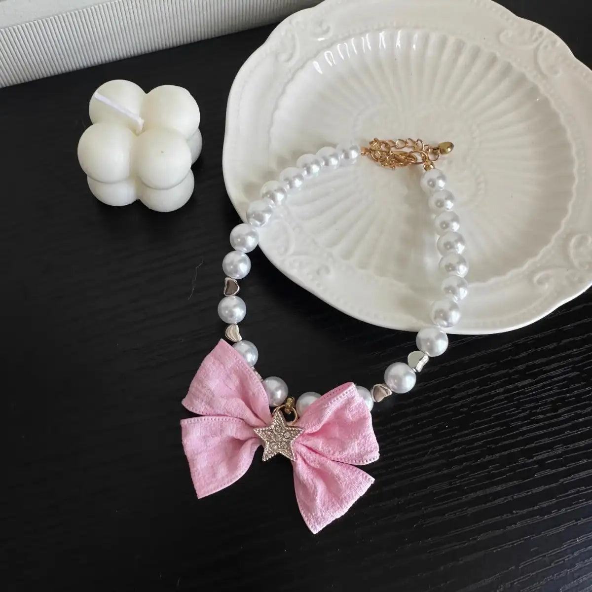 Pearl Necklace with Elegant Bow Tie for Pets