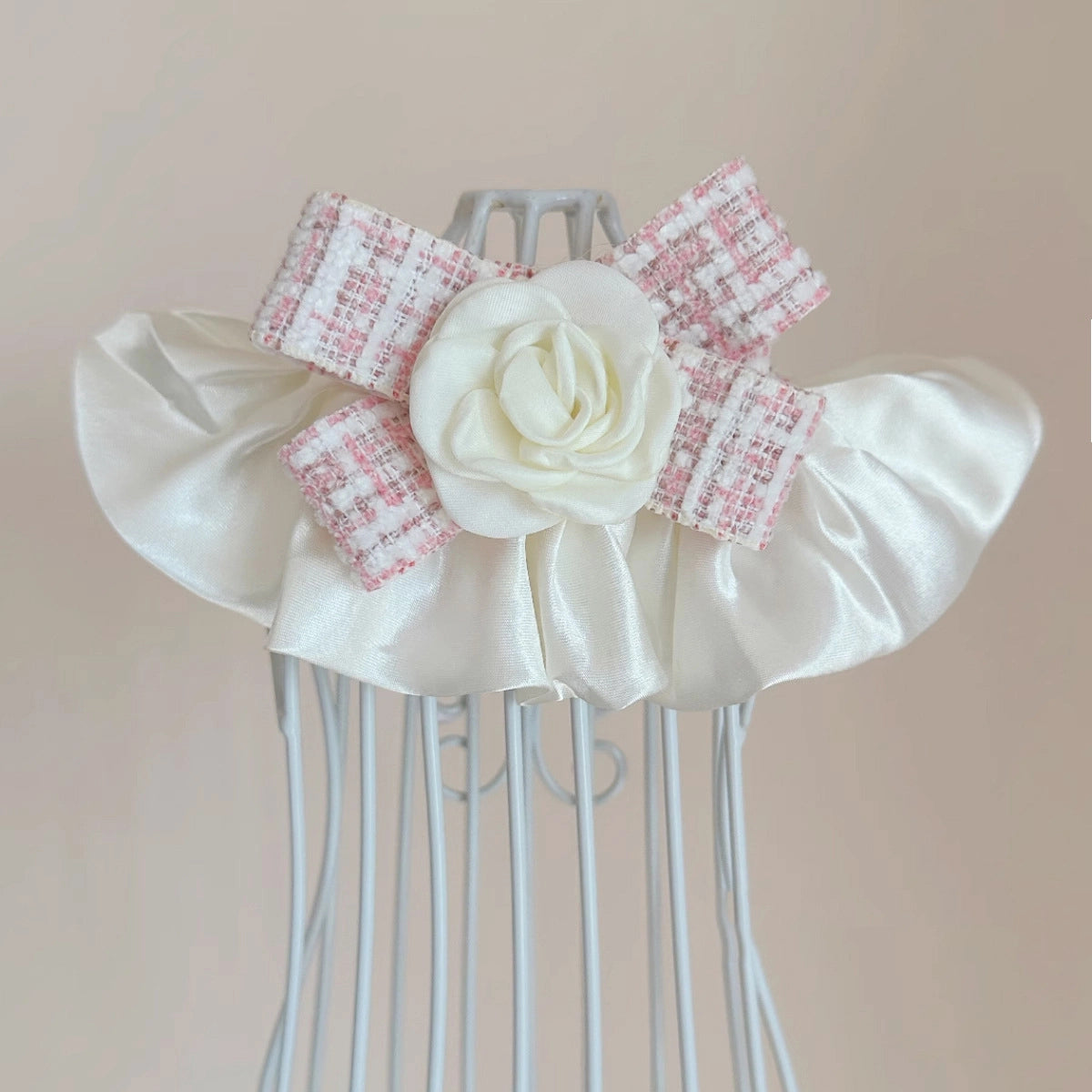 Chic Pet Bib Collar