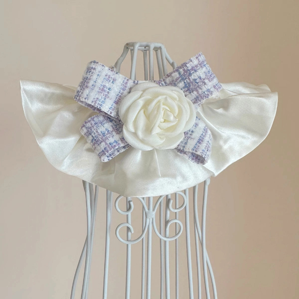 Chic Pet Bib Collar