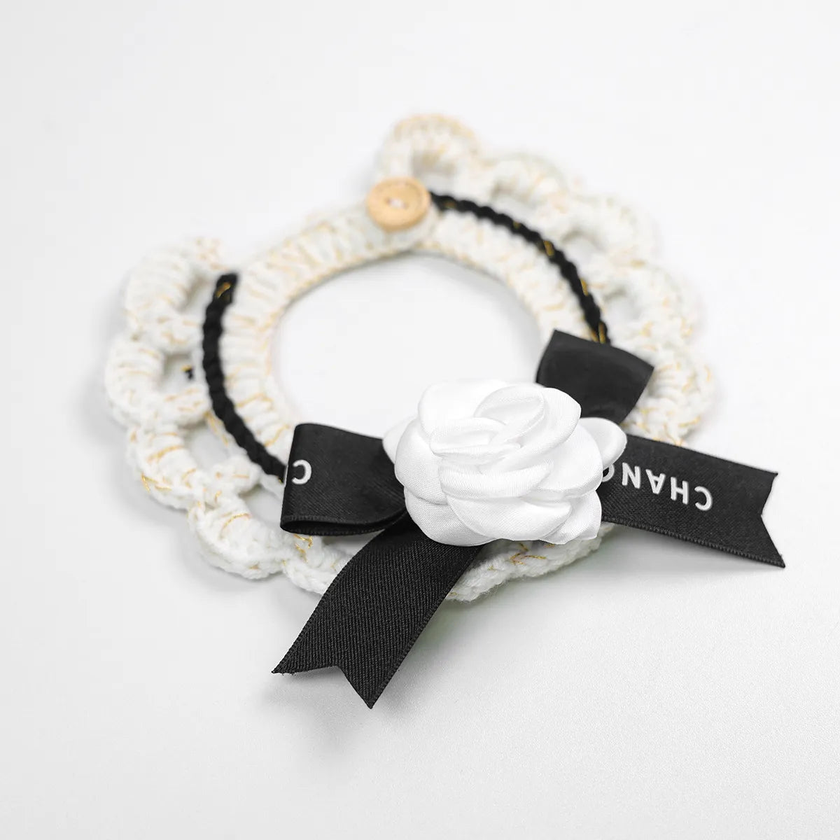 Modische Bandana-Lätzchen für Katzen und Hunde