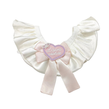 Elegantes Lätzchen mit Perlenschleife für Haustiere