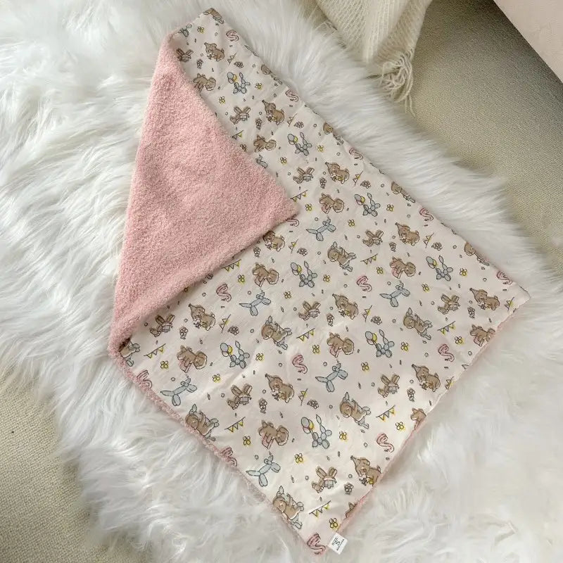 Thickened Plush Pet Blanket – Ultra Warm Washable Cute Dog & Cat Throw