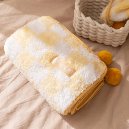 Dicke Plüsch-Haustierdecke