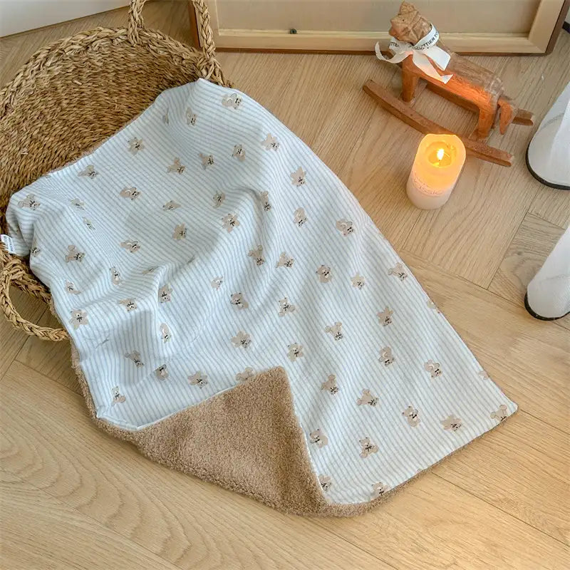 Thickened Plush Pet Blanket – Ultra Warm Washable Cute Dog & Cat Throw