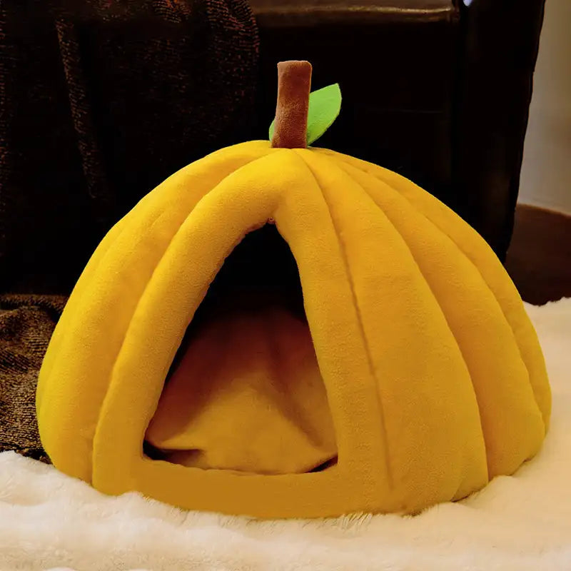 Pumpkin-Shaped Indoor Pet House