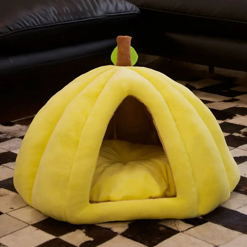 Pumpkin-Shaped Indoor Pet House