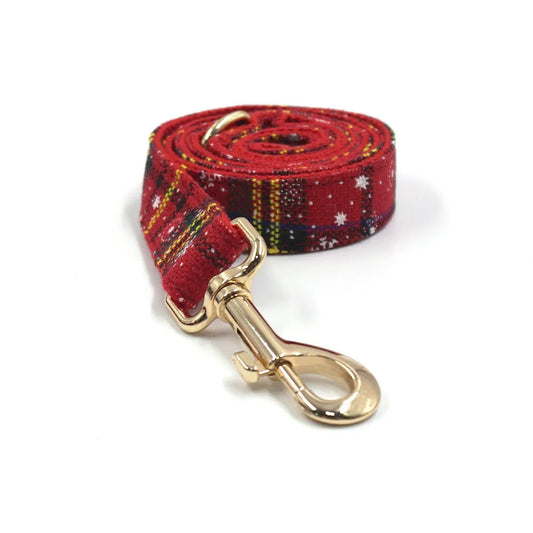 Snowflake Christmas Dog Leash – Festive Holiday Walking Lead