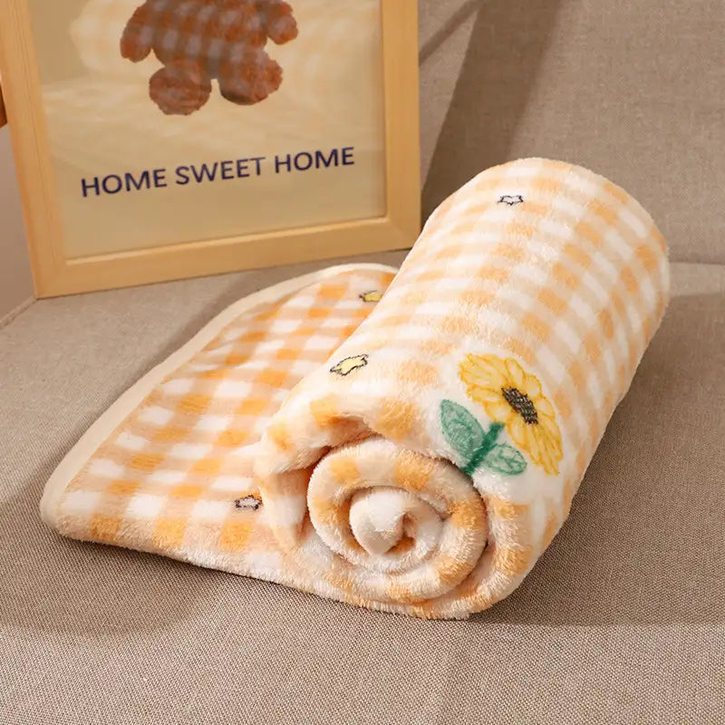 Soft Pet Blanket – Lightweight, Cozy, Washable Throw for Dogs & Cats